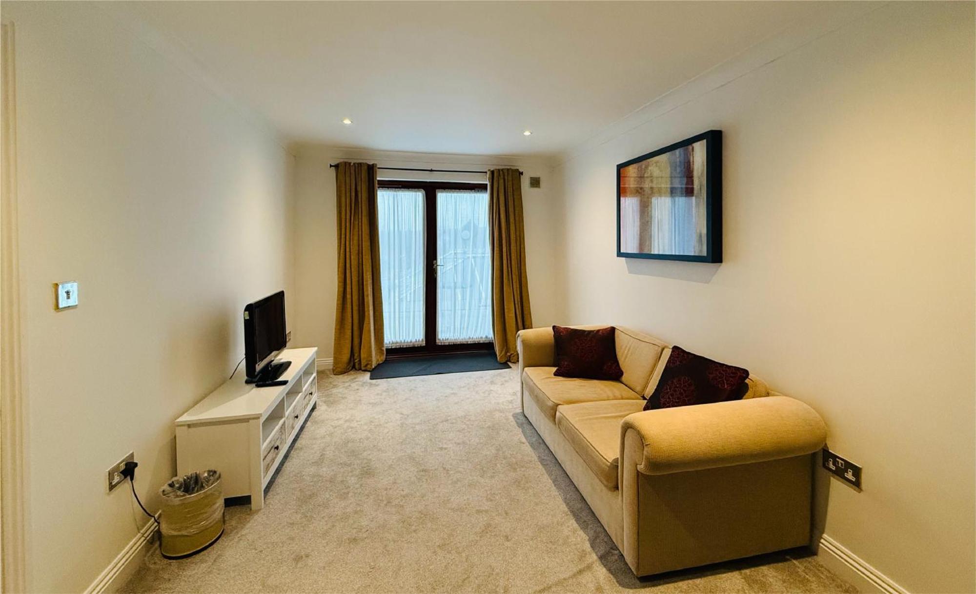 Hustyns Hotel Saint Wenn Bagian luar foto