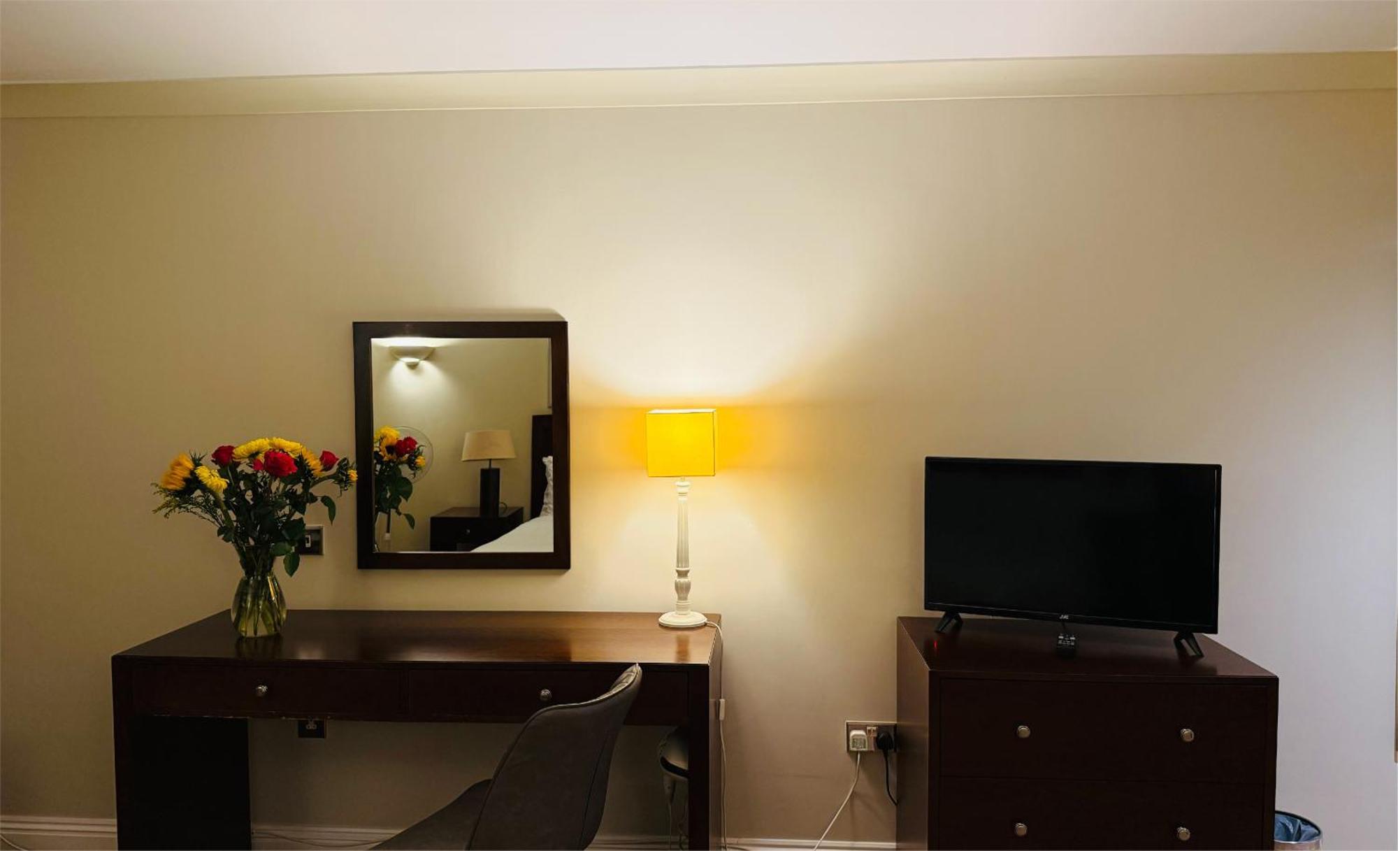 Hustyns Hotel Saint Wenn Bagian luar foto