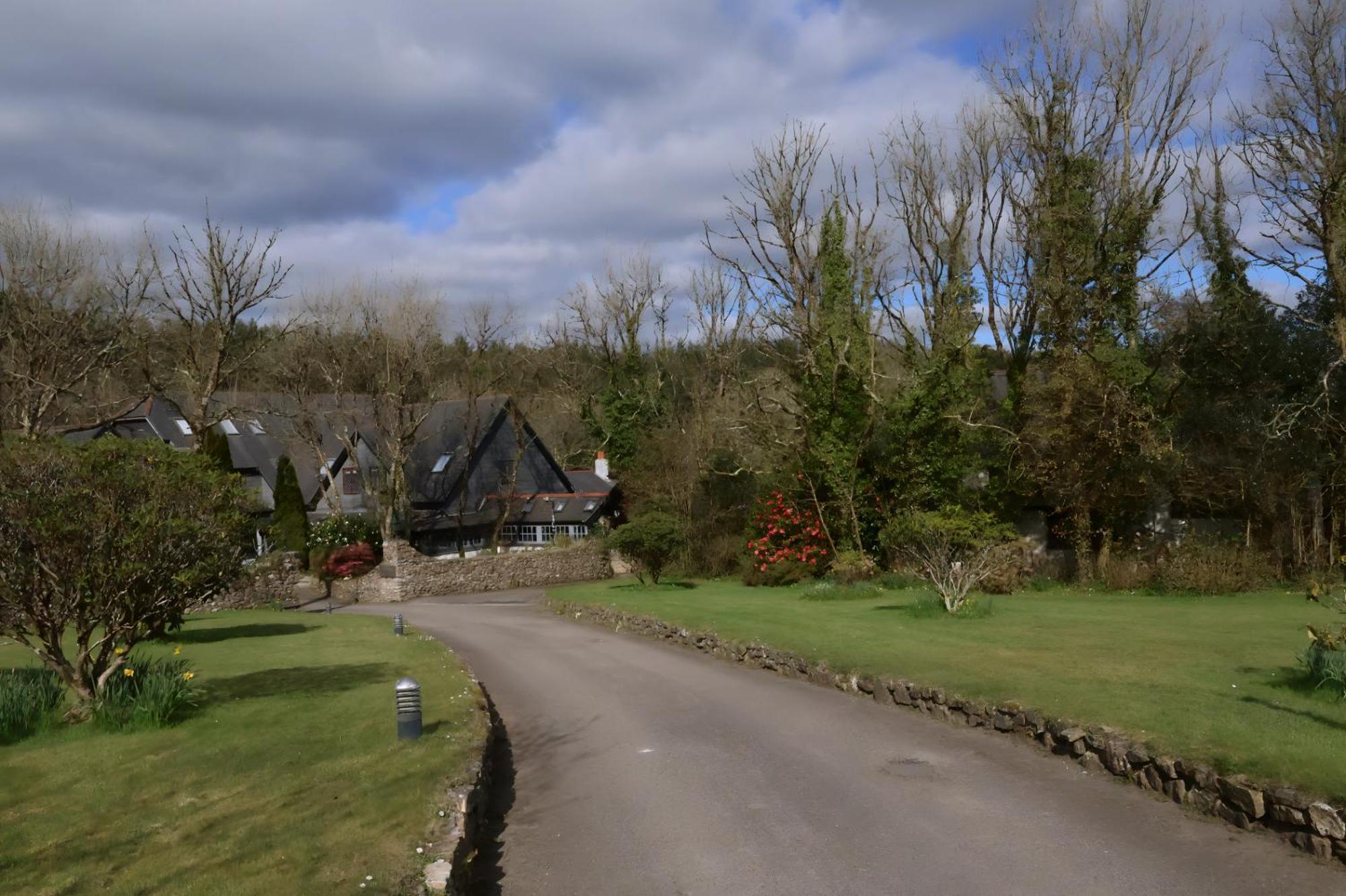 Hustyns Hotel Saint Wenn Bagian luar foto